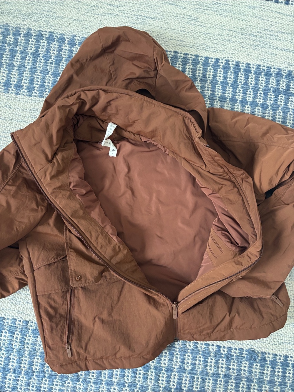 Lululemon Always Effortless jacket insulated - Picture 4 of 5
